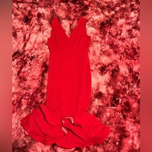 FashionNova Red Dress w/ Ruffled Bottom Size Large